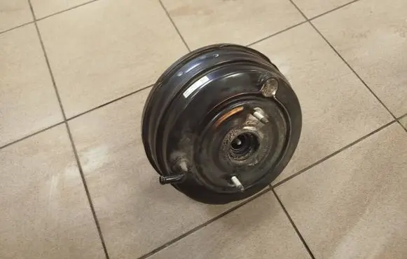Subaru Outback (BS) Brake booster G215T