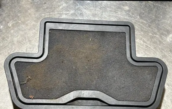 Peugeot 3008 I Glove box