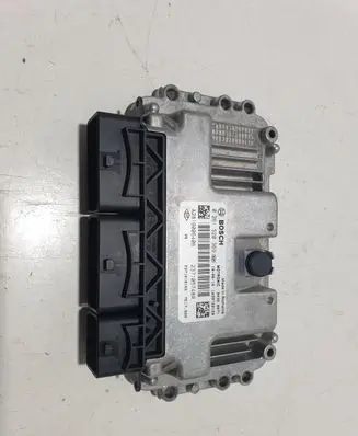 Renault Twingo III Engine control unit/module 237105748R