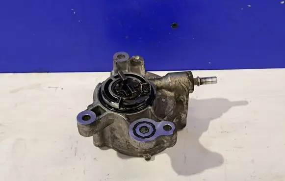 Volvo V50 Vacuum pump 30725859 30725793