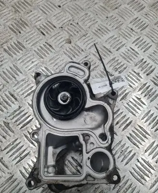 BMW 3 F30 F35 F31 Water pump 781083303