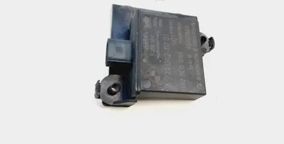 BMW X5 E70 Tire pressure control unit 6771042