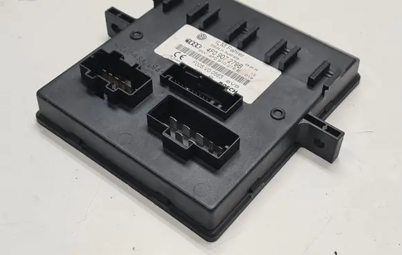 Audi A6 S6 C6 4F Light module LCM 4F0907279B