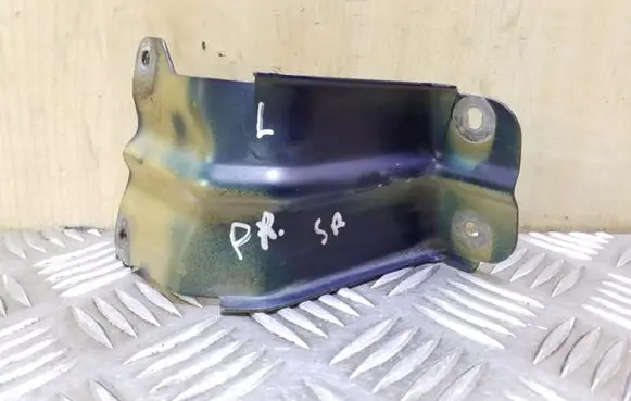 Chevrolet Captiva Fender mounting bracket