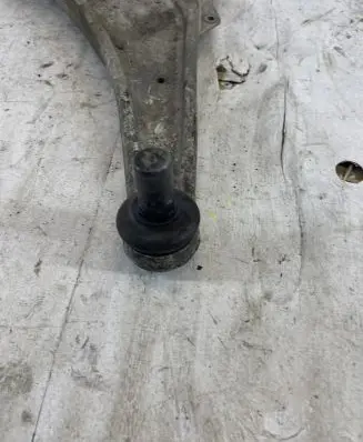 Opel Astra J Front lower control arm/wishbone