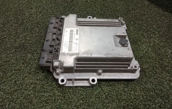 Renault Kangoo II Engine control unit/module 237104376R 237104627R 0281030899