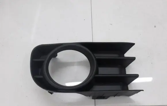 Renault Megane II Front bumper lower grill 8200115118