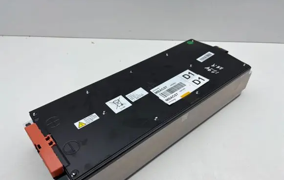 Peugeot 3008 III Hybrid / Electric Car Battery Cell 9867902880