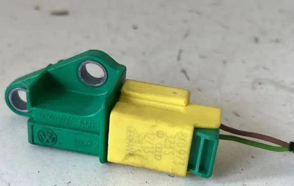 Audi A4 S4 B8 8K Airbag deployment crash/impact sensor 1K0909606C 5WK43544