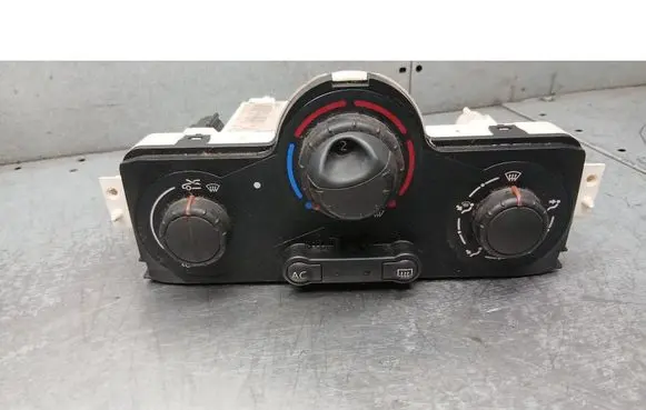 Renault Megane II Air conditioning/heating control unit