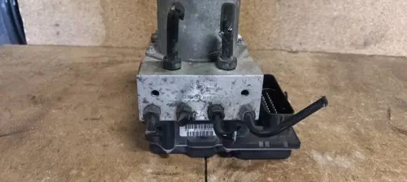 Audi A6 S6 C6 4F ABS Pump 4F0910517AK 4F0614517AT