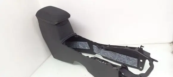 Toyota Auris E180 Armrest 5891002160