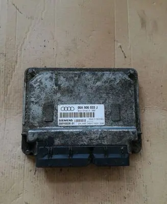 Audi A3 S3 8L Engine control unit/module 06A906033J