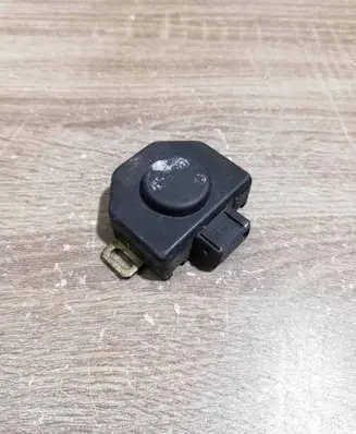 BMW 5 E34 Throttle valve position sensor 0280120302
