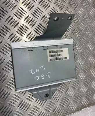 Jeep Grand Cherokee (WK) Sound amplifier 05064233AD DA293576E1317 29961AE