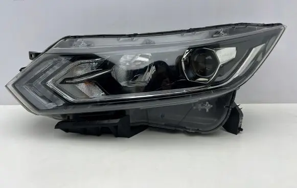 Nissan Qashqai Headlight/headlamp 100-19009