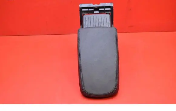 Skoda Octavia 985 Armrest 5E3864207