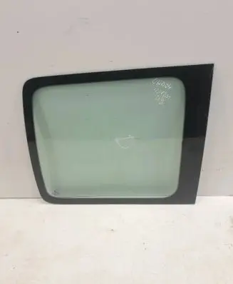 Volkswagen Caddy Rear side window 43R001583 E000231 DOT682M3222SS2