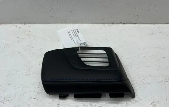 Nissan Leaf II (ZE1) Dashboard glove box trim 681125SJ1B