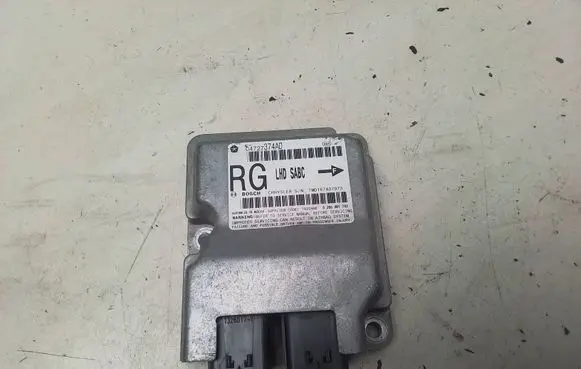 Chrysler Voyager Airbag control unit/module 04727374AD