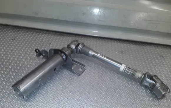Citroen C4 II Picasso Steering column universal joint 9674861177