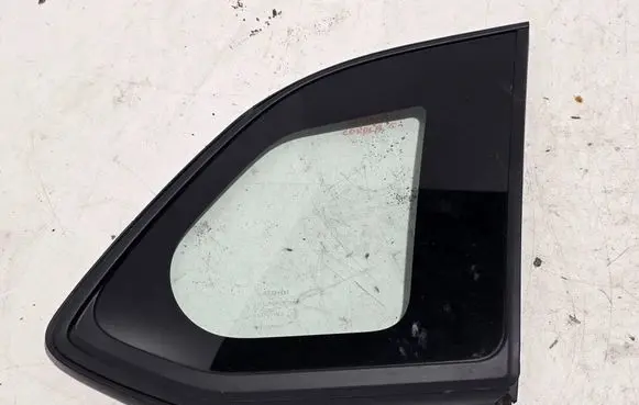 Toyota Corolla Cross Rear side window