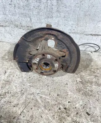Volvo V60 Front wheel hub spindle knuckle