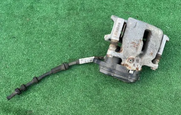 Audi A5 Rear brake caliper 32347485C