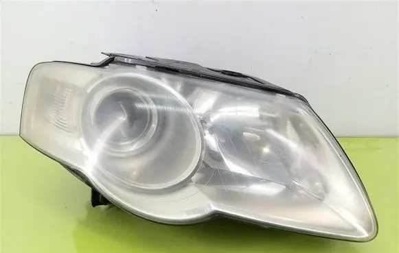 Volkswagen PASSAT B6 Headlight/headlamp 3C0941006J