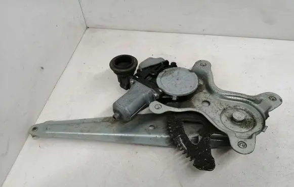 Lexus IS III XE30 Front door window regulator with motor 8572053100 0620203140 T7202