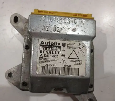 Renault Laguna II Airbag control unit/module 601958800 8200138952