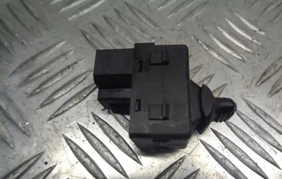Dodge Stratus Quarter vent window switch 