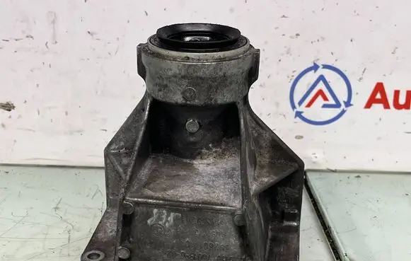 BMW X3 F25 Driveshaft support bearing 7601996 31507601996