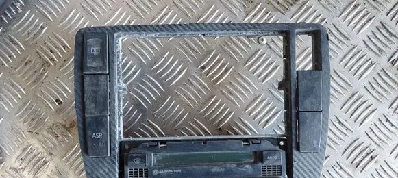Volkswagen PASSAT B5 Climate control unit