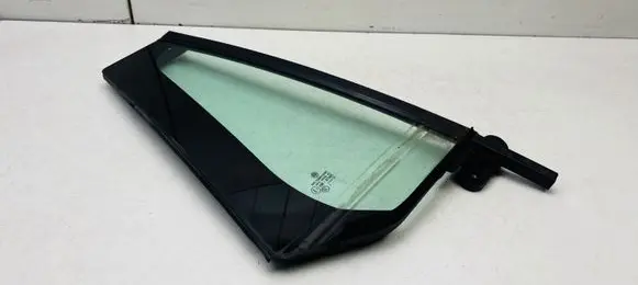 Volkswagen PASSAT B8 Rear vent window glass 3G9845214