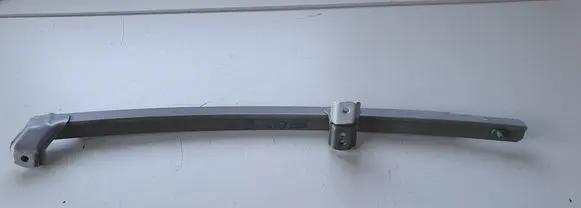 Toyota Yaris Rear door windshield rail 