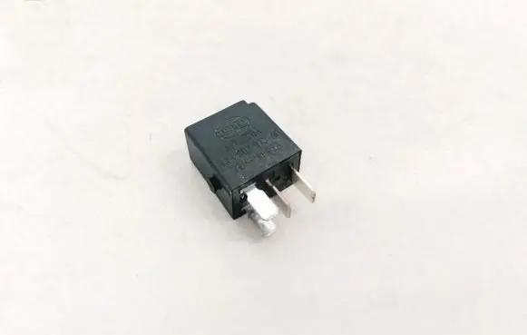 Mercedes-Benz CLC CL203 Other relay 0025421119 4RA007813AA
