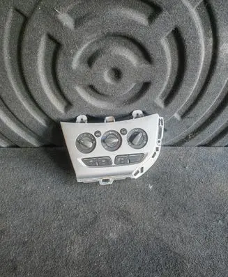 Ford Focus Climate control unit CJ5T19980AF