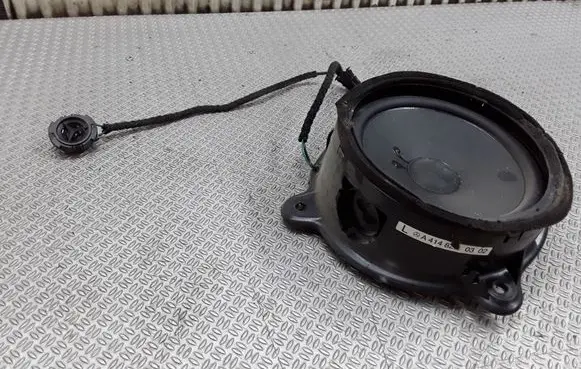 Mercedes-Benz Vaneo W414 Front door speaker 