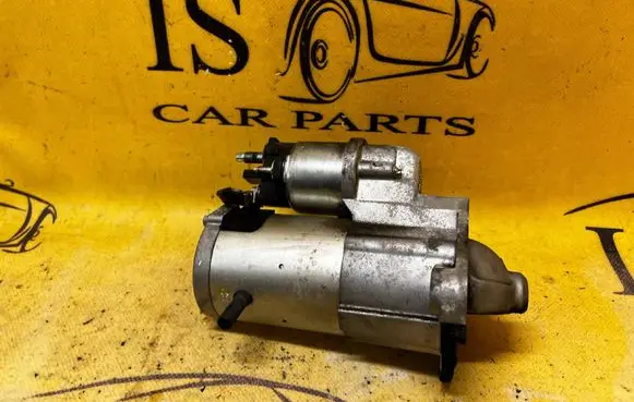 Dacia Sandero III Starter motor 233008404R