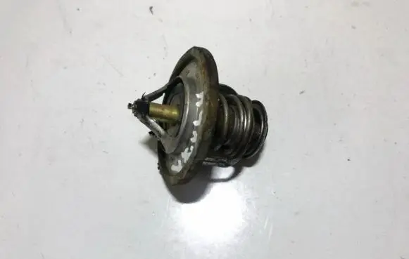 Toyota Avensis Verso Thermostat housing 