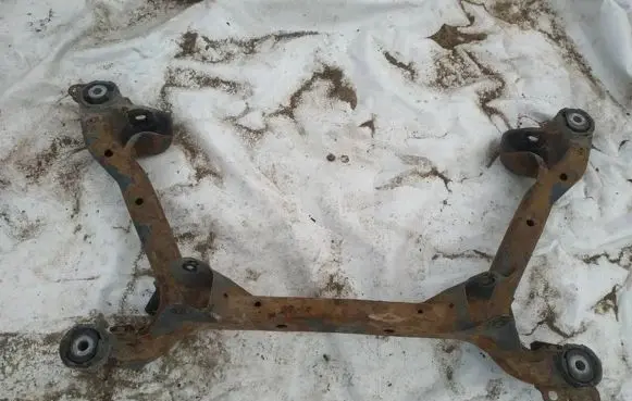 Audi A4 S4 B7 8E 8H Rear subframe 