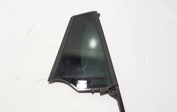 Mercedes-Benz GLA H247 Rear vent window glass A2477301802