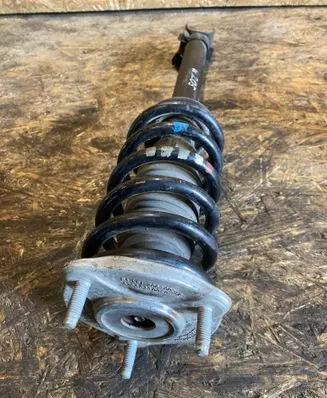 Mercedes-Benz C W205 Front shock absorber with coil spring A2053201813 A2583230020 A2133230020