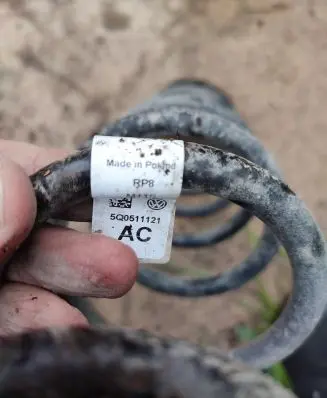 Volkswagen Golf VIII Rear coil spring 5Q0511121