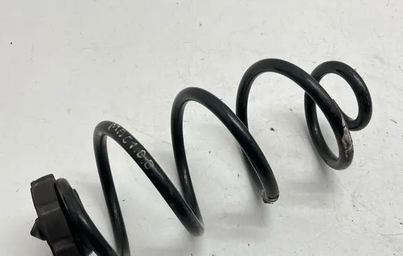 Porsche Macan (95B) Rear coil spring 