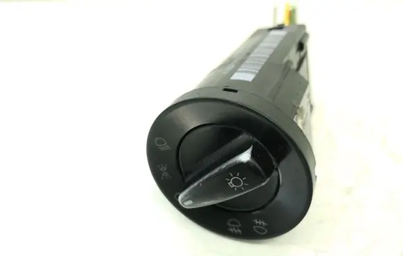 Volkswagen PASSAT B5 Light switch 3B0941531C