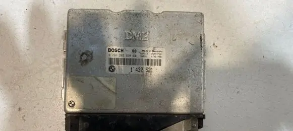 BMW 5 E39 Engine control unit/module 0261203660 1432521 26RT4722
