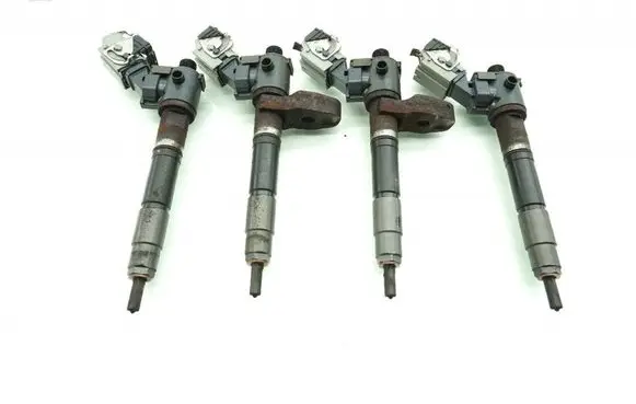 Volvo V40 Fuel injector VEA13-2370010-CA
