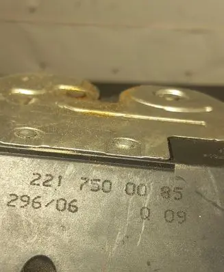 Loading door lock